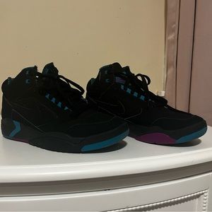 Nike Air Flight Kids Size 8